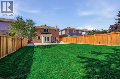 551 Deerhurst Drive, Burlington, ON 