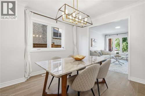 551 Deerhurst Drive, Burlington, ON 