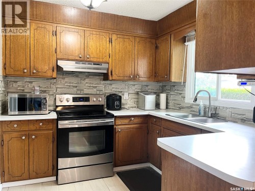 10 Mackie Crescent, Saskatoon, SK 