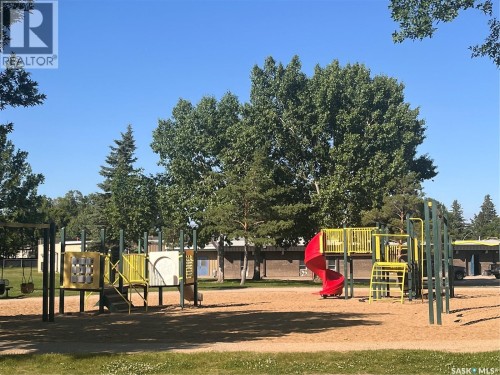 10 Mackie Crescent, Saskatoon, SK 