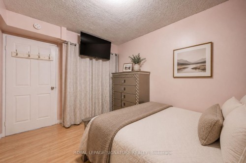 413-4060 Lawrence Avenue E, Toronto, ON 