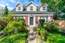 2 Wembley Avenue  Toronto, ON M9A 2H9