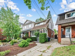 22 Montye Avenue Toronto, ON M6S 2G9