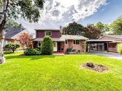 8 Ternhill Crescent Toronto, ON M3C 2E5