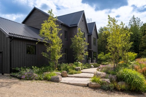3045 Highpoint Side Road, Caledon, ON 