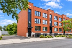 9910 Rue Lajeunesse Montréal (Ahuntsic-Cartierville), QC H3L 2E1