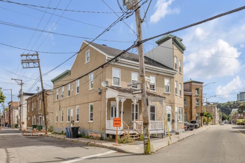 Front of Structure - 327  - 335 Rue De L'Aqueduc, Québec (La Cité-Limoilou), QC 