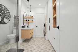 Master Bathroom - 
