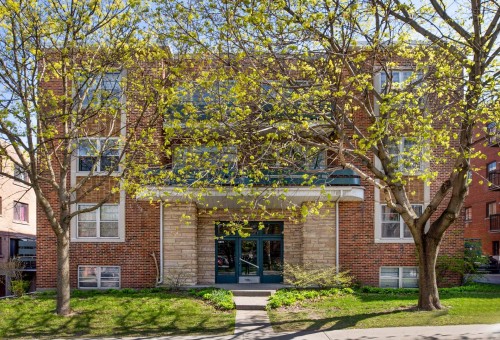 Front of Structure - 12-5873 Av. Decelles, Montréal (Côte-Des-Neiges/Notre-Dame-De-Grâce), QC 