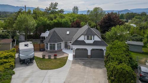 3418 Mariposa Court  Kelowna, BC V1W 2S9