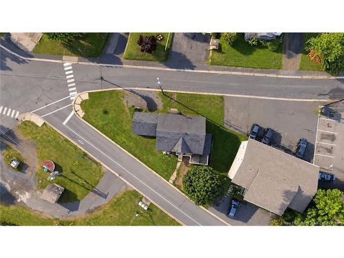 470 Riverside Dr, Bathurst, NB 