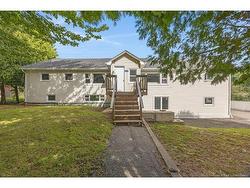 593 Kennebecasis River RD  Hampton, NB E5N 6B7