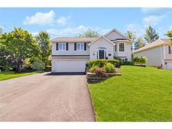 152 Bahama ST Dieppe, NB E1A 4W2