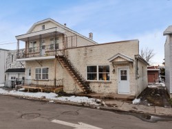 460  - 464 Rue De Vaudreuil Berthierville, QC J0K 1A0