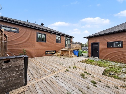 Patio - 742 Av. Terry-Fox, Rouyn-Noranda, QC 