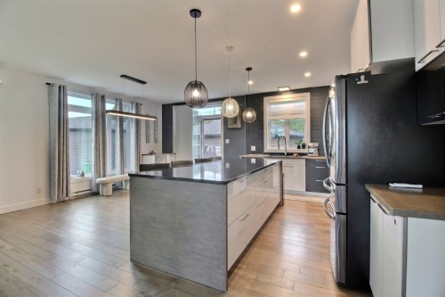 Kitchen - 742 Av. Terry-Fox, Rouyn-Noranda, QC 