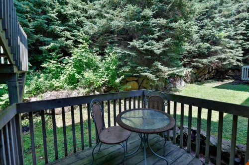 Balcon - A-775 Rue Principale, Saint-Sauveur, QC 