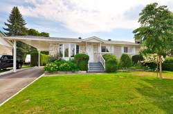 352 Boul. Roberval O.  Longueuil (Le Vieux-Longueuil), QC J4L 3B2
