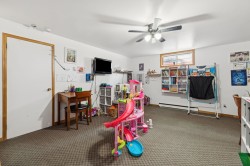 Family Room - 