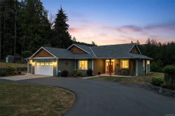 3031 Phillips Rd Sooke, BC V9Z 1K7