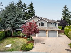 4982 La Quinta Pl Saanich, BC V8W 3G9