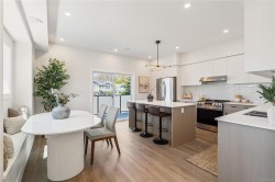 #2-921 Dale St Saanich, BC V8X 2V9