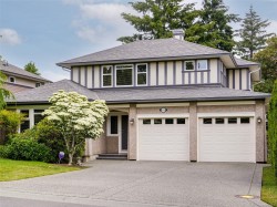 2286 Hazelton Pl  Saanich, BC V8N 5C3