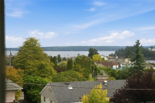 9815 Cedar St, Chemainus, BC 