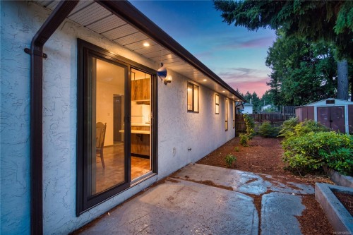 4149 Orchard Cir, Nanaimo, BC 