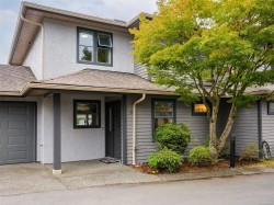 #12-240 Burnside Rd EASTSaanich, BC V9A 1A3