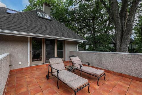 105 Ash St, Winnipeg, MB 