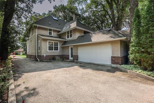 105 Ash St, Winnipeg, MB 