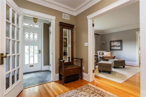 105 Ash St, Winnipeg, MB 