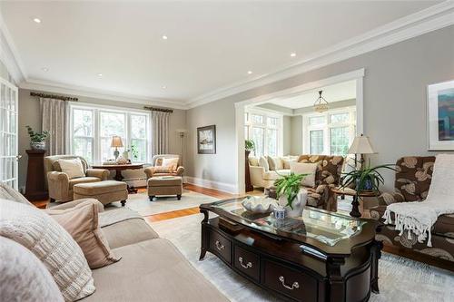 105 Ash St, Winnipeg, MB 