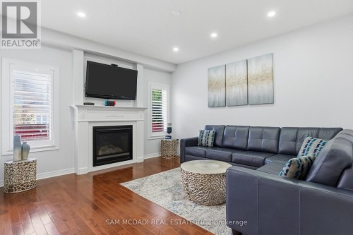 5604 Doctor Peddle Crescent, Mississauga, ON 