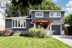 1493 CLINTON COURT  Burlington, ON L7M 1N1