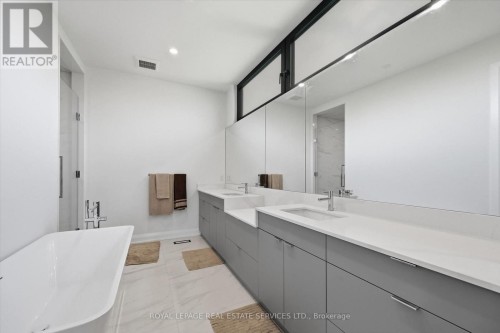 Spa-Inspired 5-Piece Primary Ensuite w/Dual Sinks - 36 Windemere Road, Hamilton, ON 