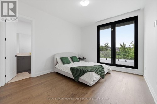 Fourth Bedroom with a Private Three-Piece Ensuite - 36 Windemere Road, Hamilton, ON 