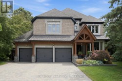 1018 LOCKWOOD CIRCLE  Newmarket (Stonehaven-Wyndham), ON L3X 1M2