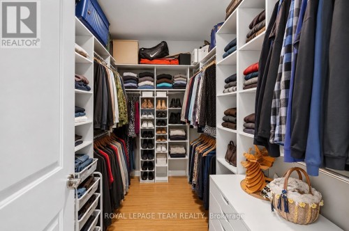 1801 Cedarlakes Way, Ottawa, ON 