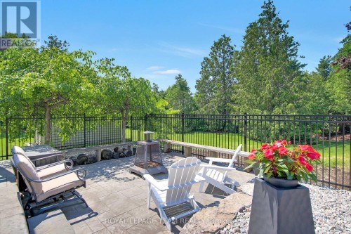 1801 Cedarlakes Way, Ottawa, ON 