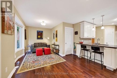533 Hilson Avenue, Ottawa, ON 