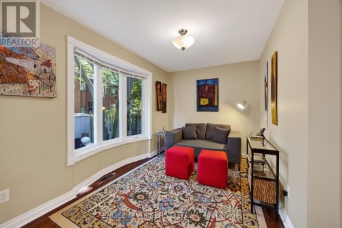 533 Hilson Avenue, Ottawa, ON 
