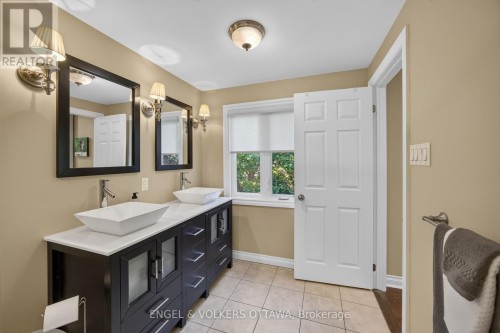 533 Hilson Avenue, Ottawa, ON 