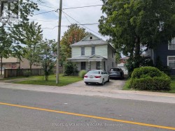 5821 LEONARD AVENUE Niagara Falls (Hospital), ON L2G 4R5