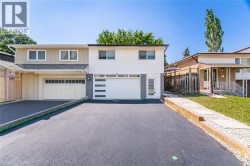 2599 LUNDENE Road  Mississauga, ON L5J 3Y8