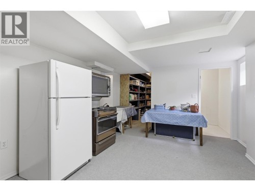 611 Robson Drive, Kamloops, BC 