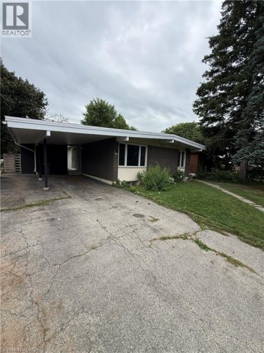 63 SANATORIUM Road Unit# UPPER LEVEL , Hamilton, Ontario L9C 1Y4 2