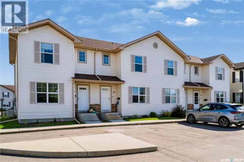 15 135 Pawlychenko LANE  Saskatoon, SK S7V 1J8