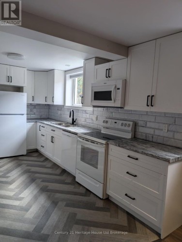 In-Law Suite Kitchen - 128 King Hiram Street, Ingersoll (Ingersoll - North), ON 